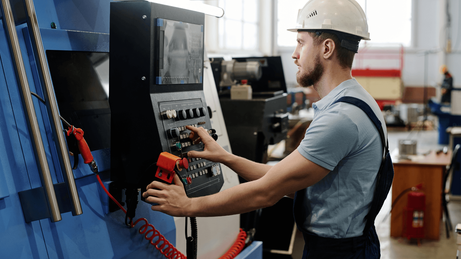 Maschinenauslastung richtig messen: Die unbequeme Wahrheit über verlorene Produktion