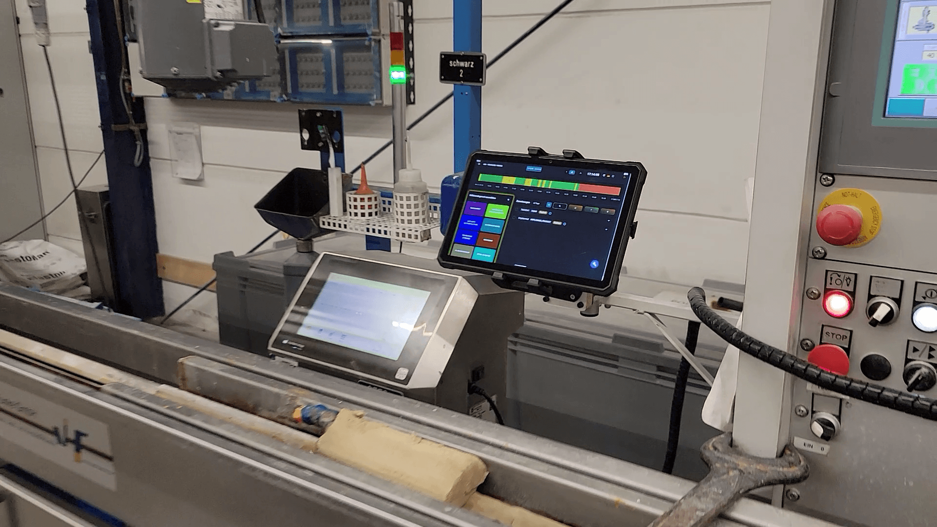 IIst-Zeit vs. Soll-Zeit in der Produktion: Die versteckten Ursachen, warum Aufträge trotz guter Planung länger dauern