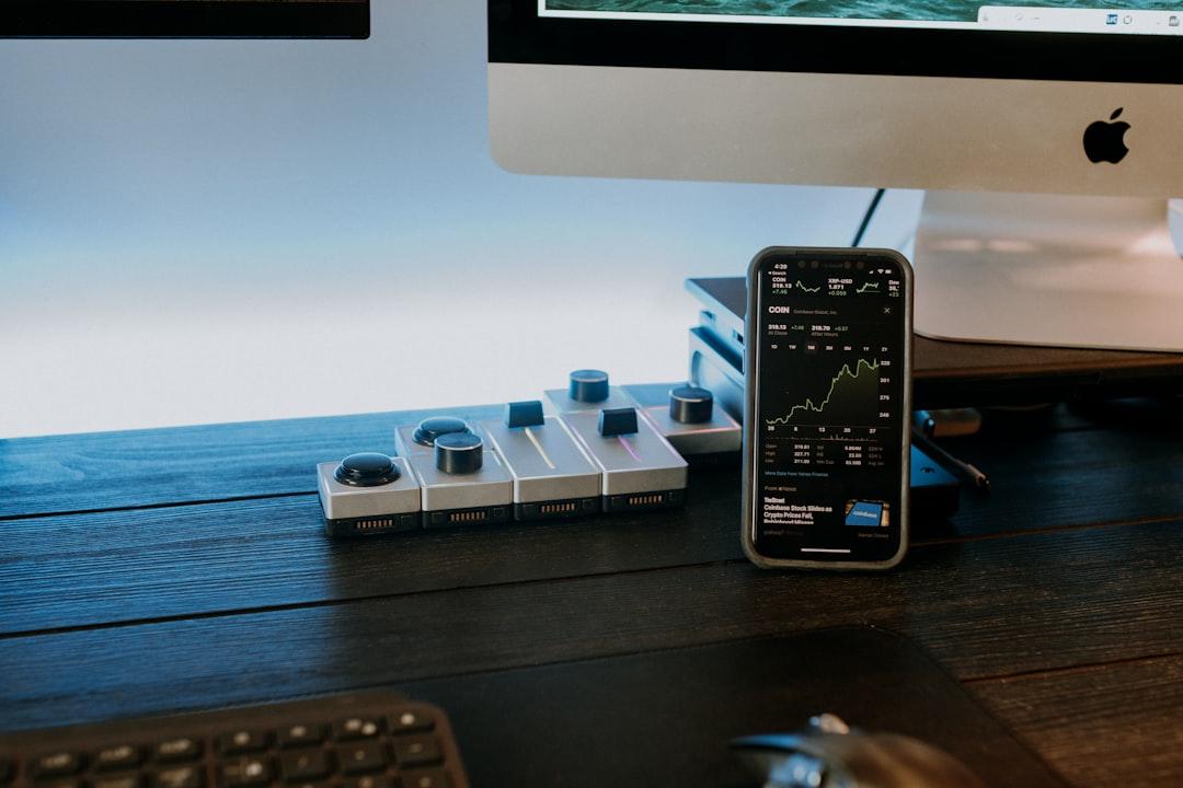 Produktionsabweichungen erkennen: Wie entscheidende Echtzeitdaten Ist-Zeit und Soll-Zeit transparent machen