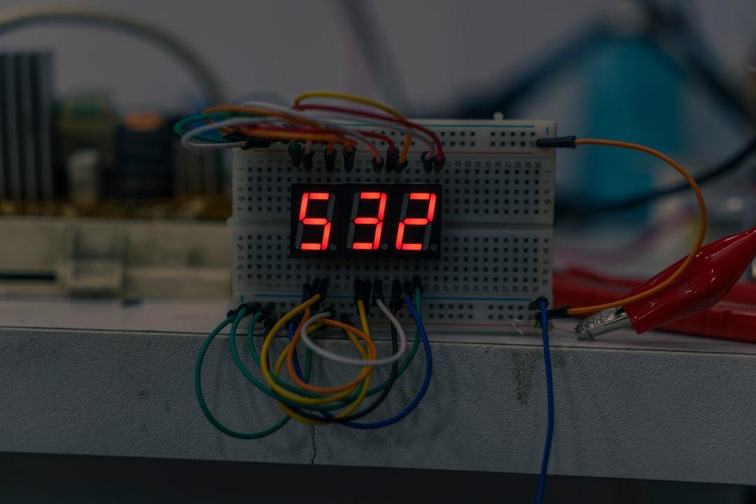 Produktionsabweichungen erkennen: Wie entscheidende Echtzeitdaten Ist-Zeit und Soll-Zeit transparent machen
