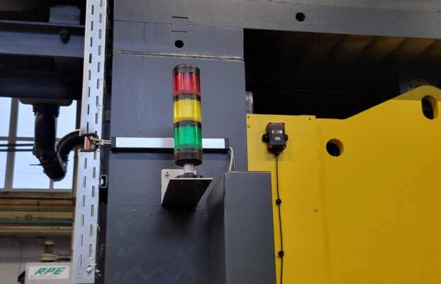 Industrie 4.0 Retrofit Erfahrungen: Wie alte Maschinen pl&ouml;tzlich profitabel werden