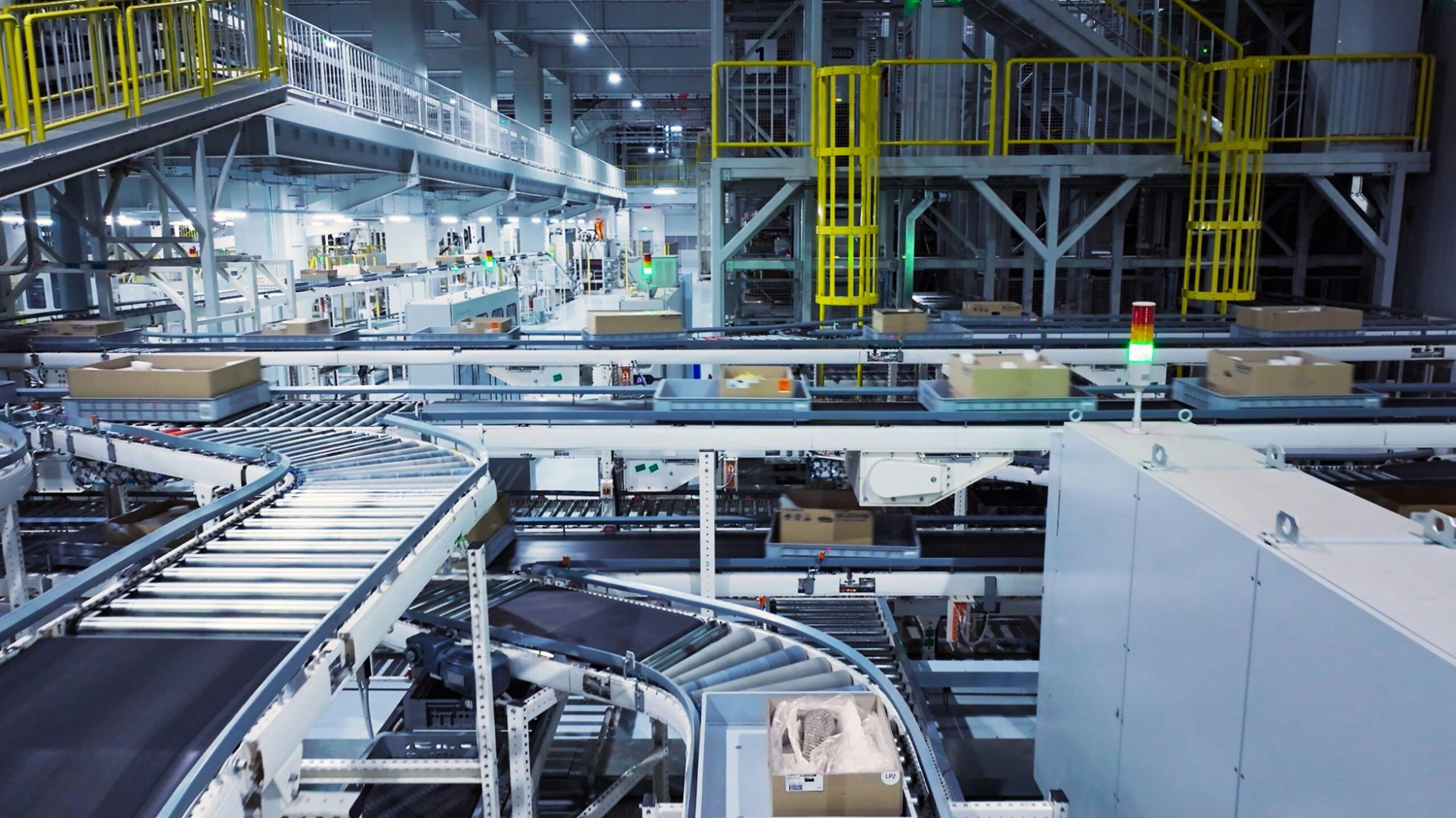 Best Production Monitoring Software for Existing Machines: Comparison for Manufacturing SMEs