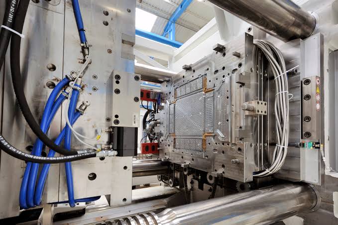 Injection Molding Monitoring Spritzgie&szlig;maschinen&uuml;berwachung